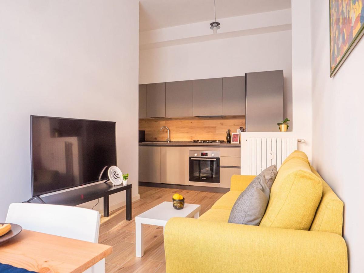The Rent - Close To Porta Romana Milaan